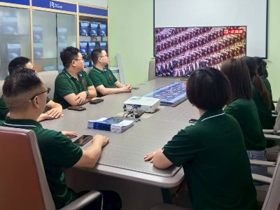 兆麟公司組織全體員工觀看閱兵式，激發(fā)愛國情懷與奮進動力